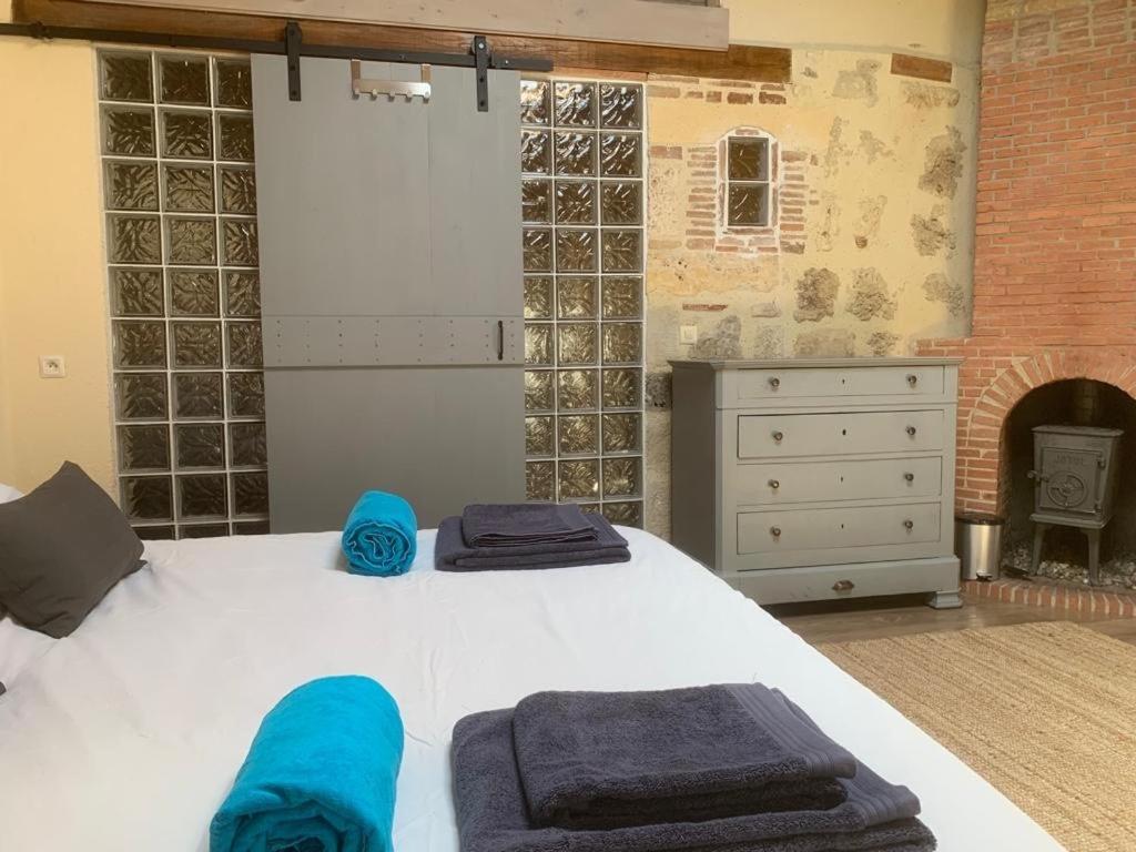 Gites De Verger, Stylish Self Catering Cottages In Sos Exteriör bild