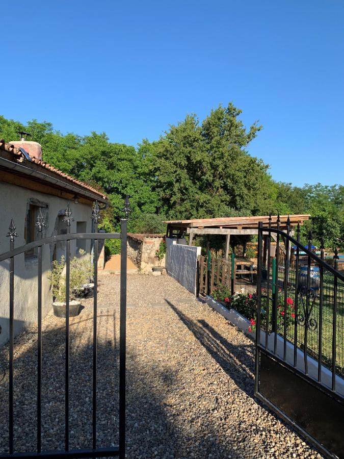 Gites De Verger, Stylish Self Catering Cottages In Sos Exteriör bild