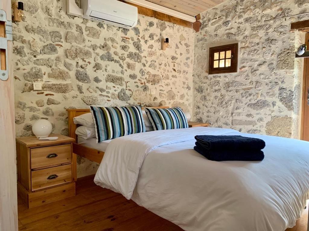 Gites De Verger, Stylish Self Catering Cottages In Sos Exteriör bild