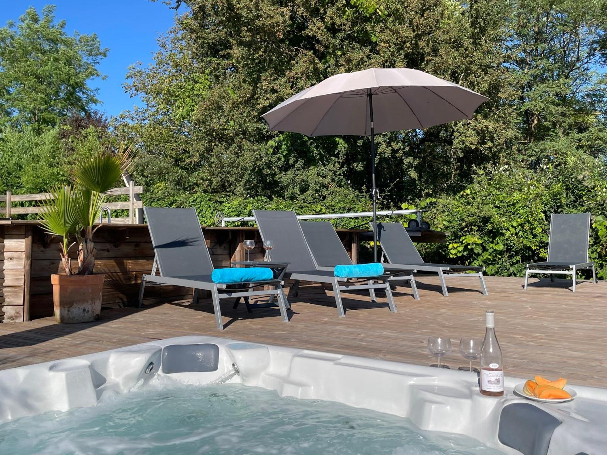 Gites De Verger, Stylish Self Catering Cottages In Sos Exteriör bild