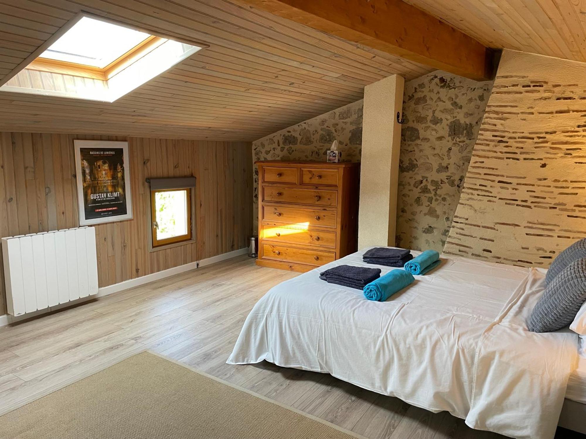 Gites De Verger, Stylish Self Catering Cottages In Sos Exteriör bild