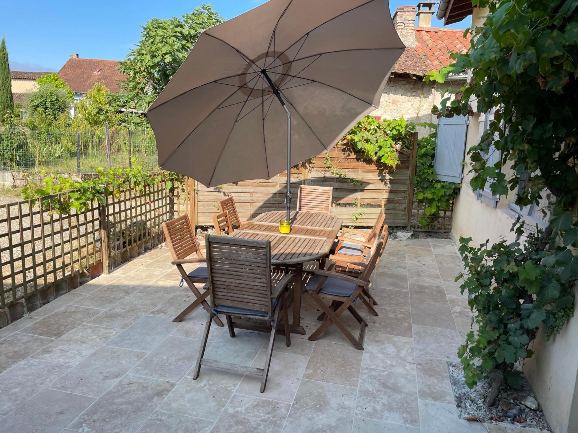 Gites De Verger, Stylish Self Catering Cottages In Sos Exteriör bild